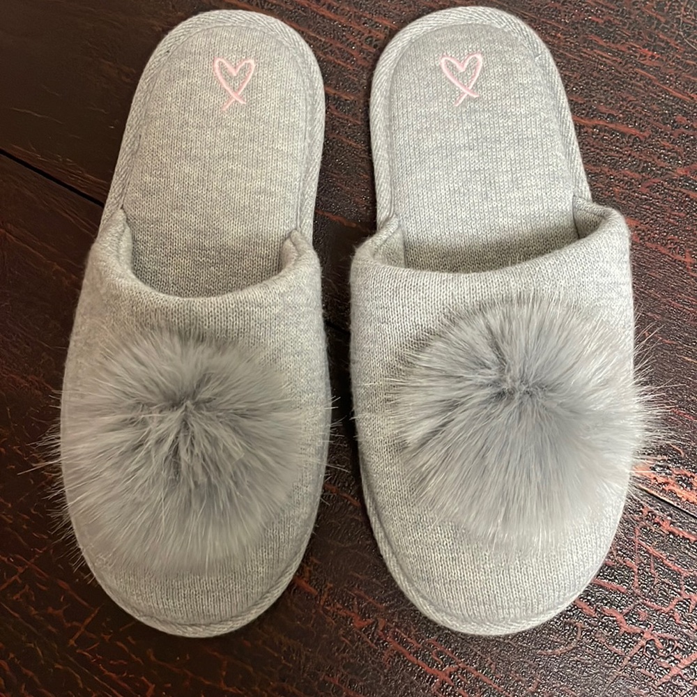 Victoria’s Secret Gray Slippers